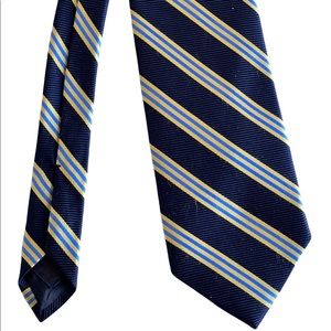 Brooks Brothers all silk men’s tie.